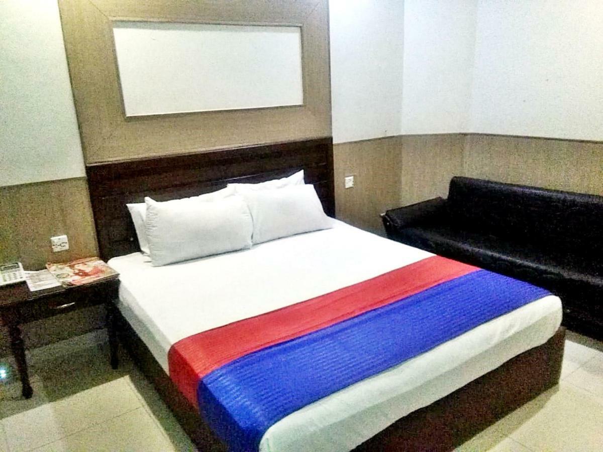 Quick Continental Hotel - Jail Road Lahore Exterior photo