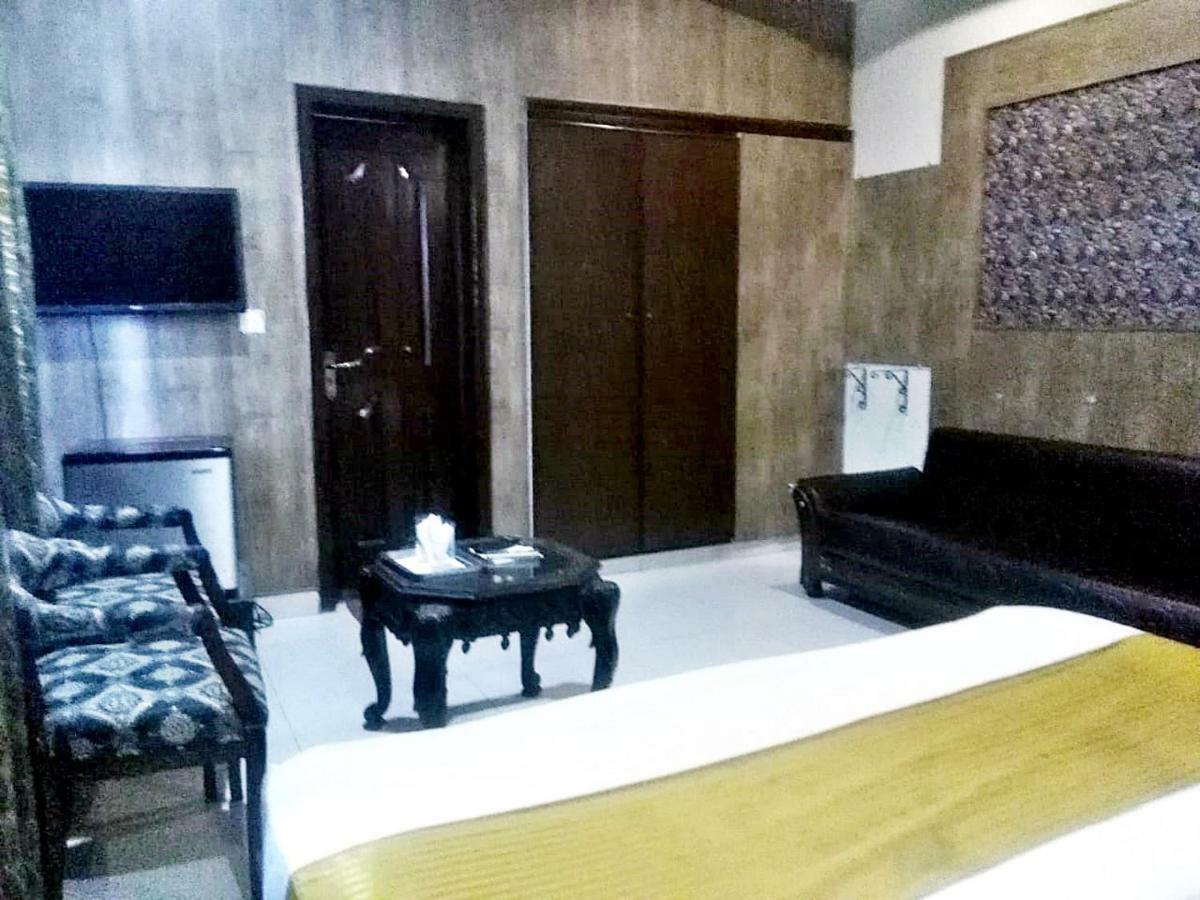 Quick Continental Hotel - Jail Road Lahore Exterior photo